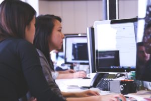 virtual assistants using computer